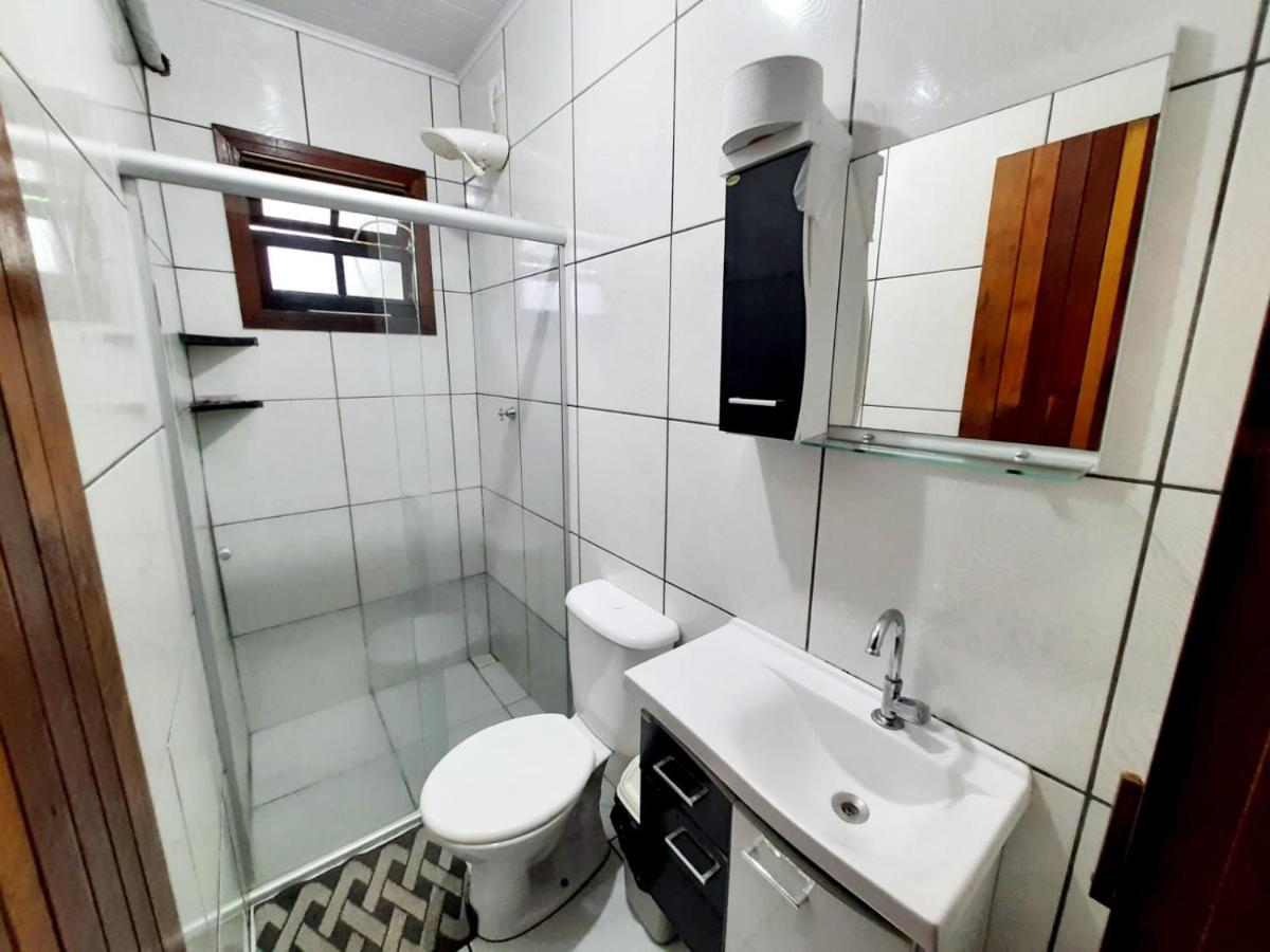 827 Chale Pe Na Areia, Completo Na Praia Do Estaleiro Em Ubatuba - 1 Dormitorio, 1 Banheiro, 1 Vaga De Garagem Экстерьер фото