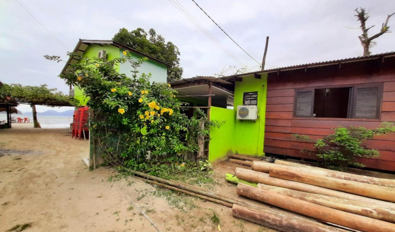 827 Chale Pe Na Areia, Completo Na Praia Do Estaleiro Em Ubatuba - 1 Dormitorio, 1 Banheiro, 1 Vaga De Garagem Экстерьер фото